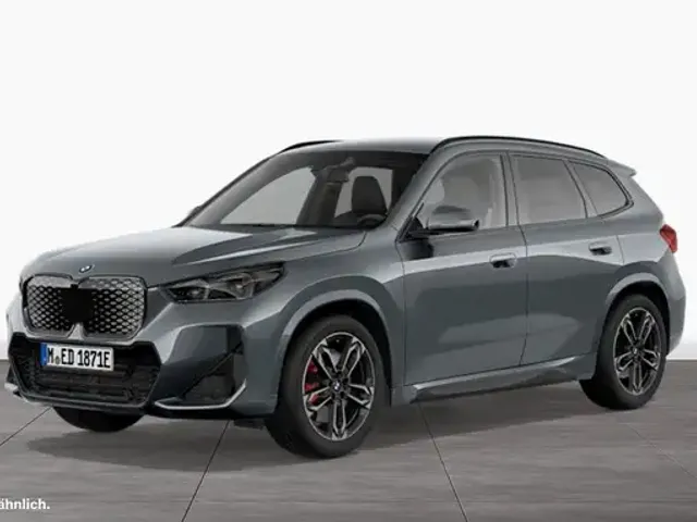 BMW iX1