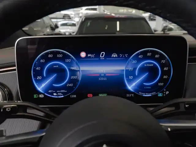 Mercedes-Benz EQE SUV