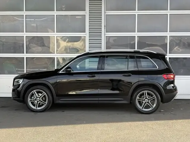 Mercedes-Benz GLB 200