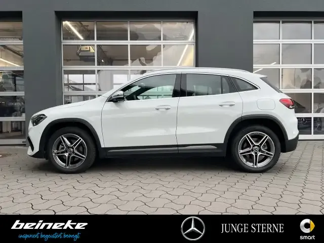 Mercedes-Benz GLA 250