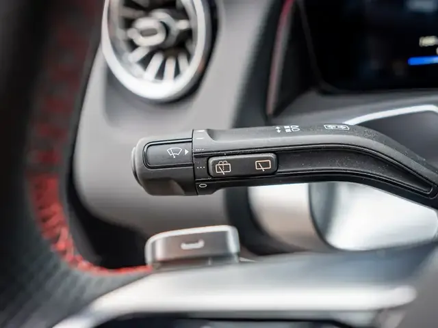 Mercedes-Benz EQB 300