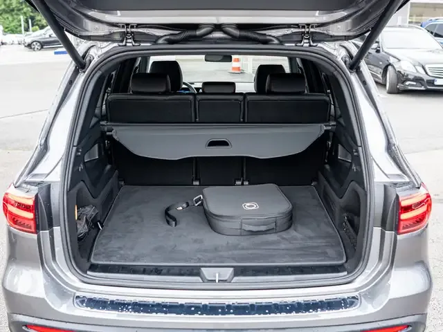 Mercedes-Benz EQB 300
