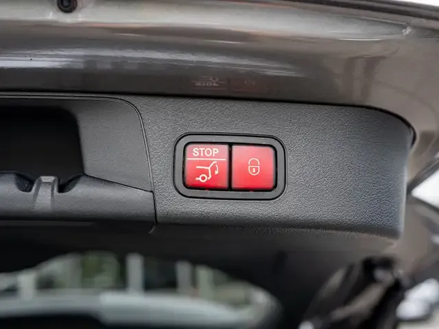 Mercedes-Benz EQB 300