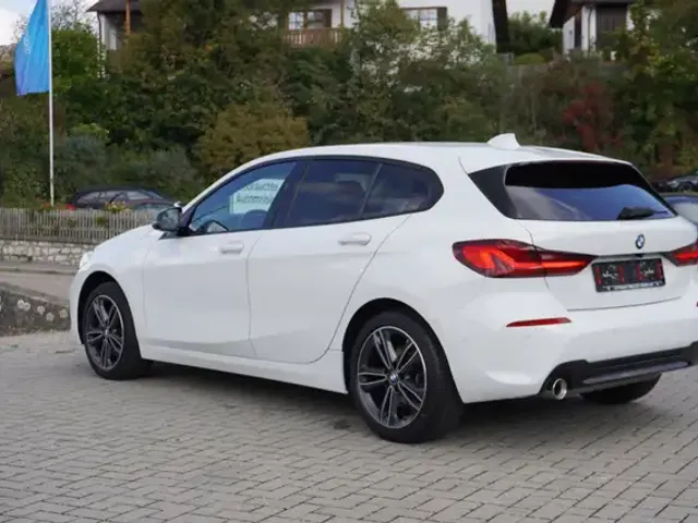 BMW 118