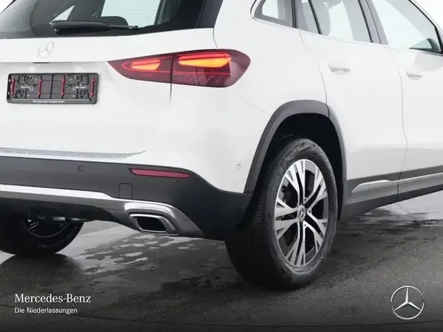 Mercedes-Benz GLA 180