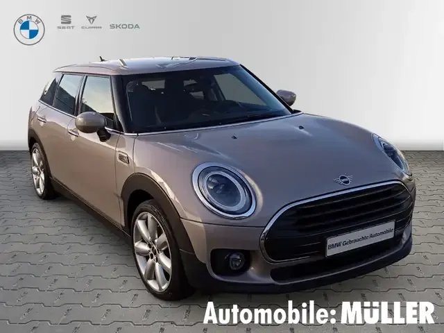 MINI Cooper Clubman