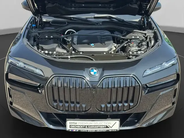 BMW 740