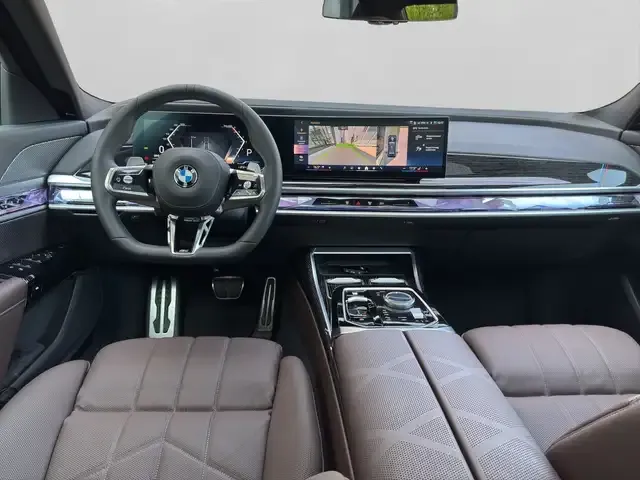 BMW 740