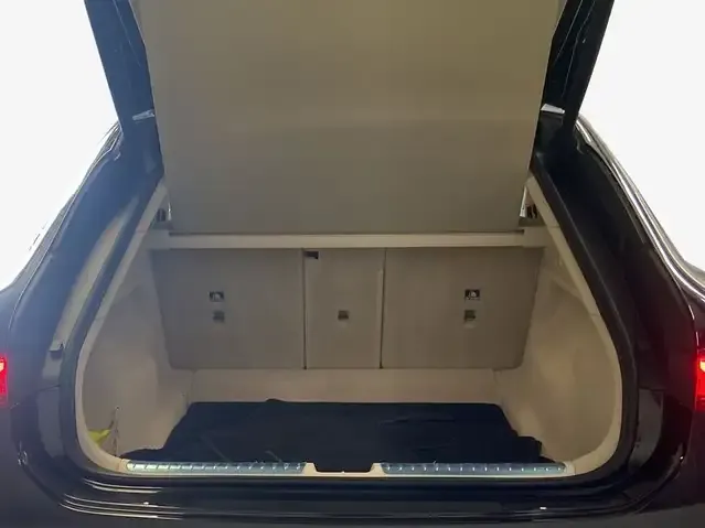 Mercedes-Benz EQS SUV