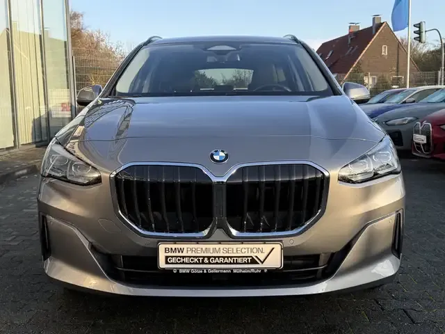 BMW 216