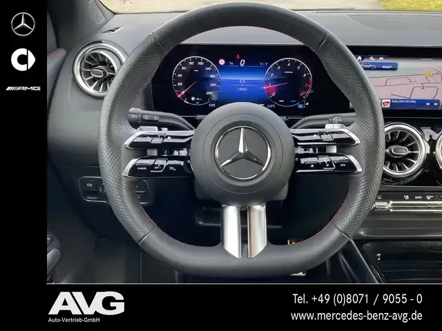 Mercedes-Benz GLA 220