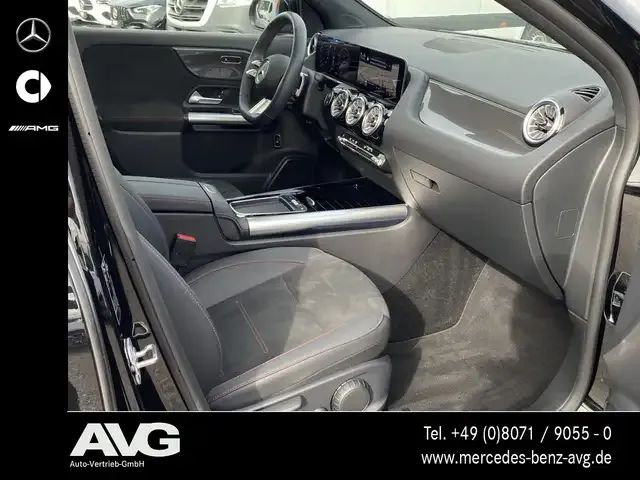 Mercedes-Benz GLA 220