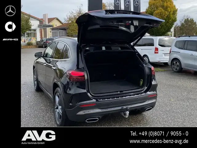 Mercedes-Benz GLA 220