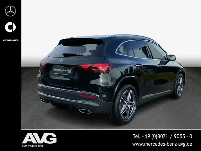 Mercedes-Benz GLA 220