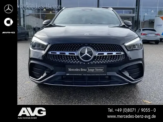 Mercedes-Benz GLA 220