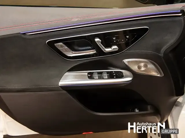 Mercedes-Benz EQE 43