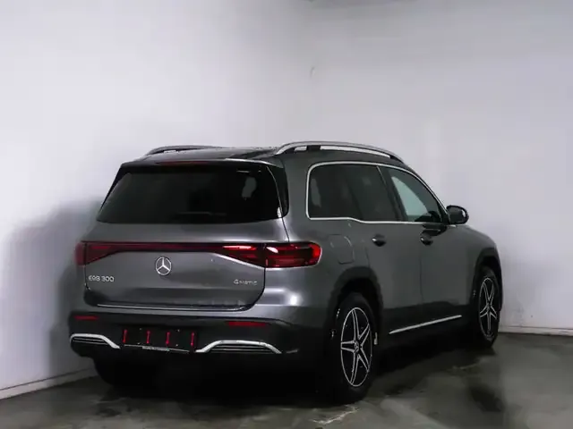 Mercedes-Benz EQB 300
