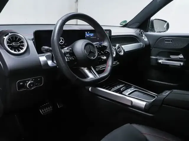 Mercedes-Benz EQB 300