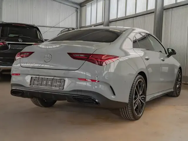 Mercedes-Benz CLA 220