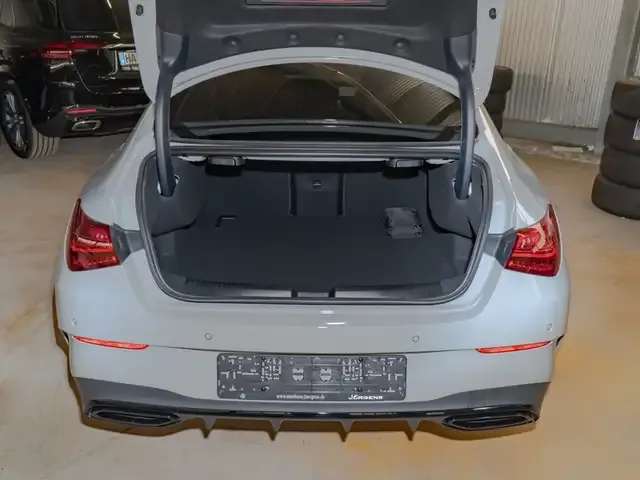 Mercedes-Benz CLA 220