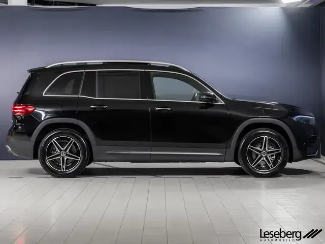 Mercedes-Benz EQB 300
