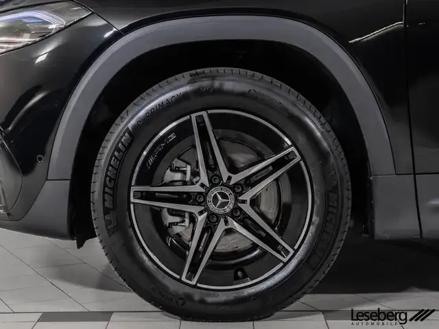 Mercedes-Benz EQB 300