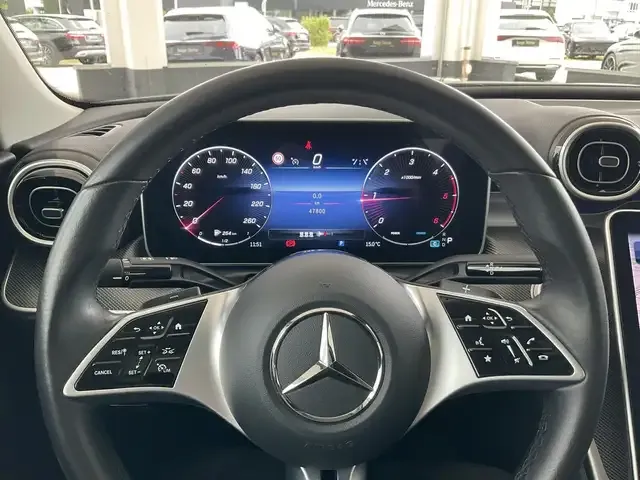 Mercedes-Benz C 220