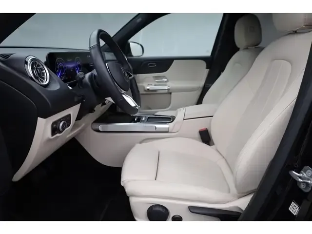 Mercedes-Benz EQB 350