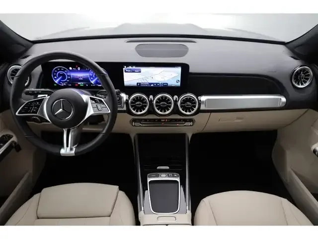 Mercedes-Benz EQB 350