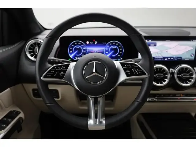 Mercedes-Benz EQB 350