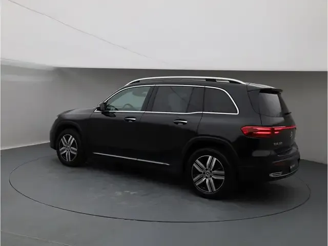 Mercedes-Benz EQB 350