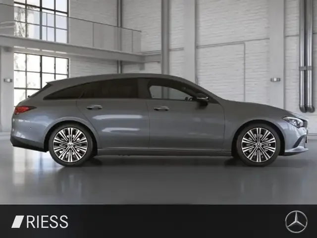 Mercedes-Benz CLA 220