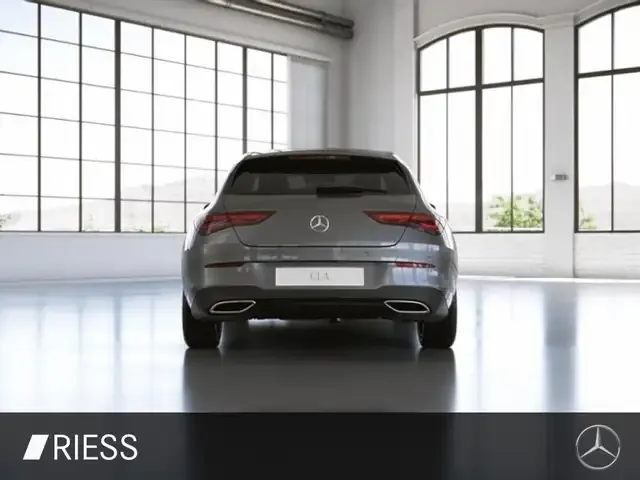 Mercedes-Benz CLA 220