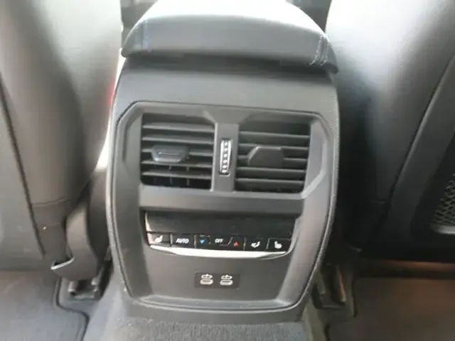 BMW 340