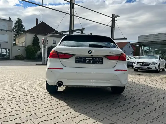 BMW 118