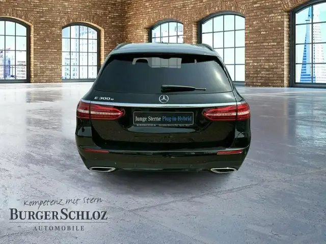 Mercedes-Benz E 300