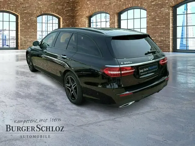 Mercedes-Benz E 300