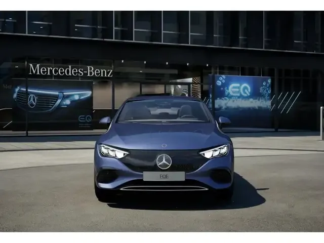 Mercedes-Benz EQE 300