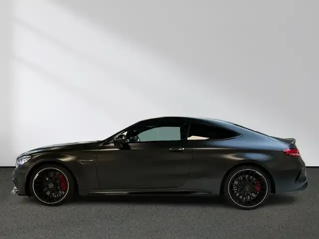 Mercedes-Benz C 63 AMG