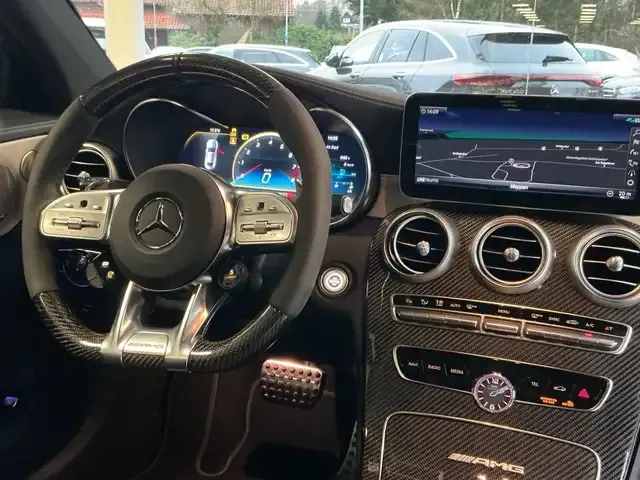 Mercedes-Benz C 63 AMG