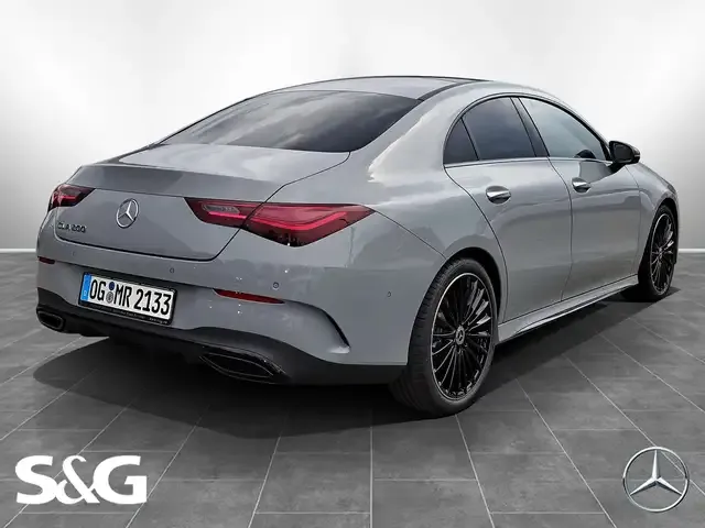 Mercedes-Benz CLA 200