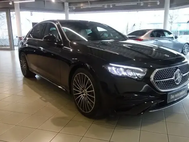 Mercedes-Benz E 220
