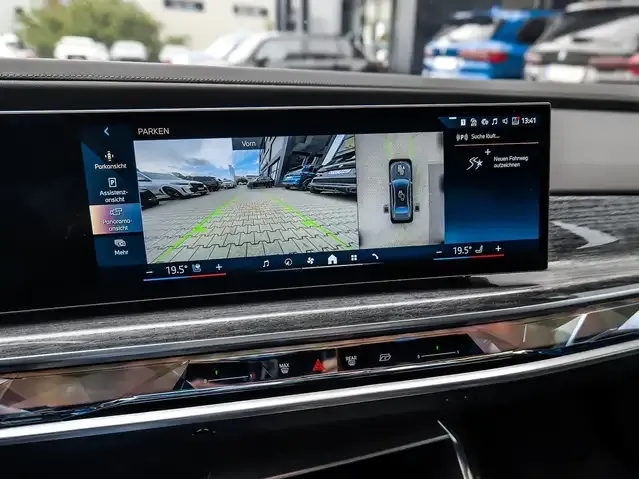 BMW 750