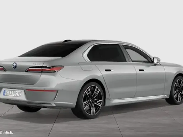 BMW 750