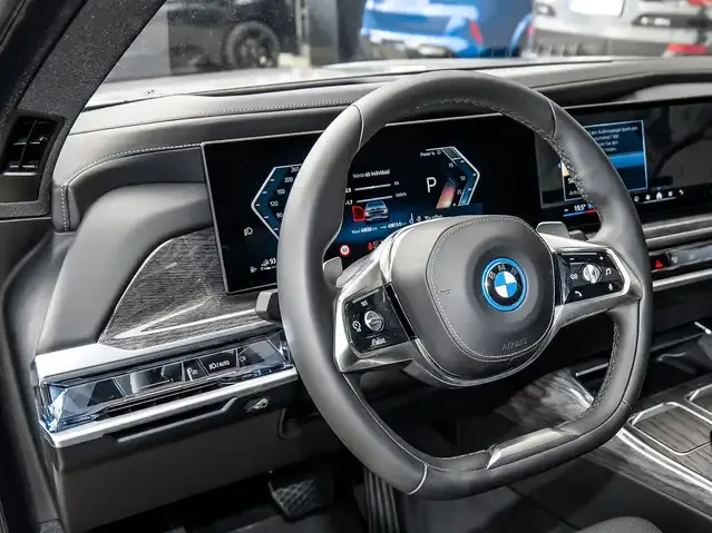 BMW 750