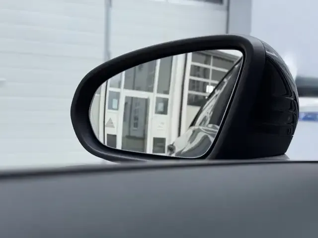Mercedes-Benz CLA 220