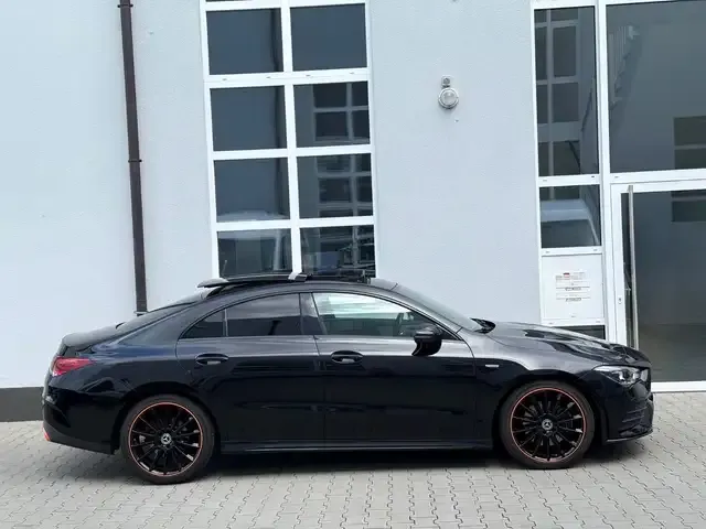 Mercedes-Benz CLA 220