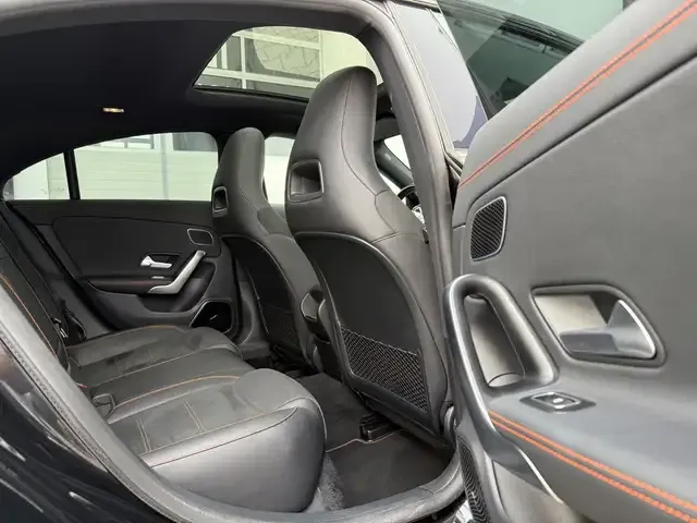 Mercedes-Benz CLA 220
