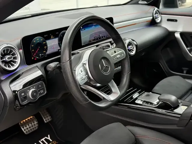 Mercedes-Benz CLA 220