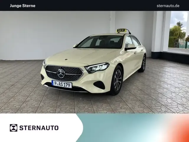 Mercedes-Benz E 200